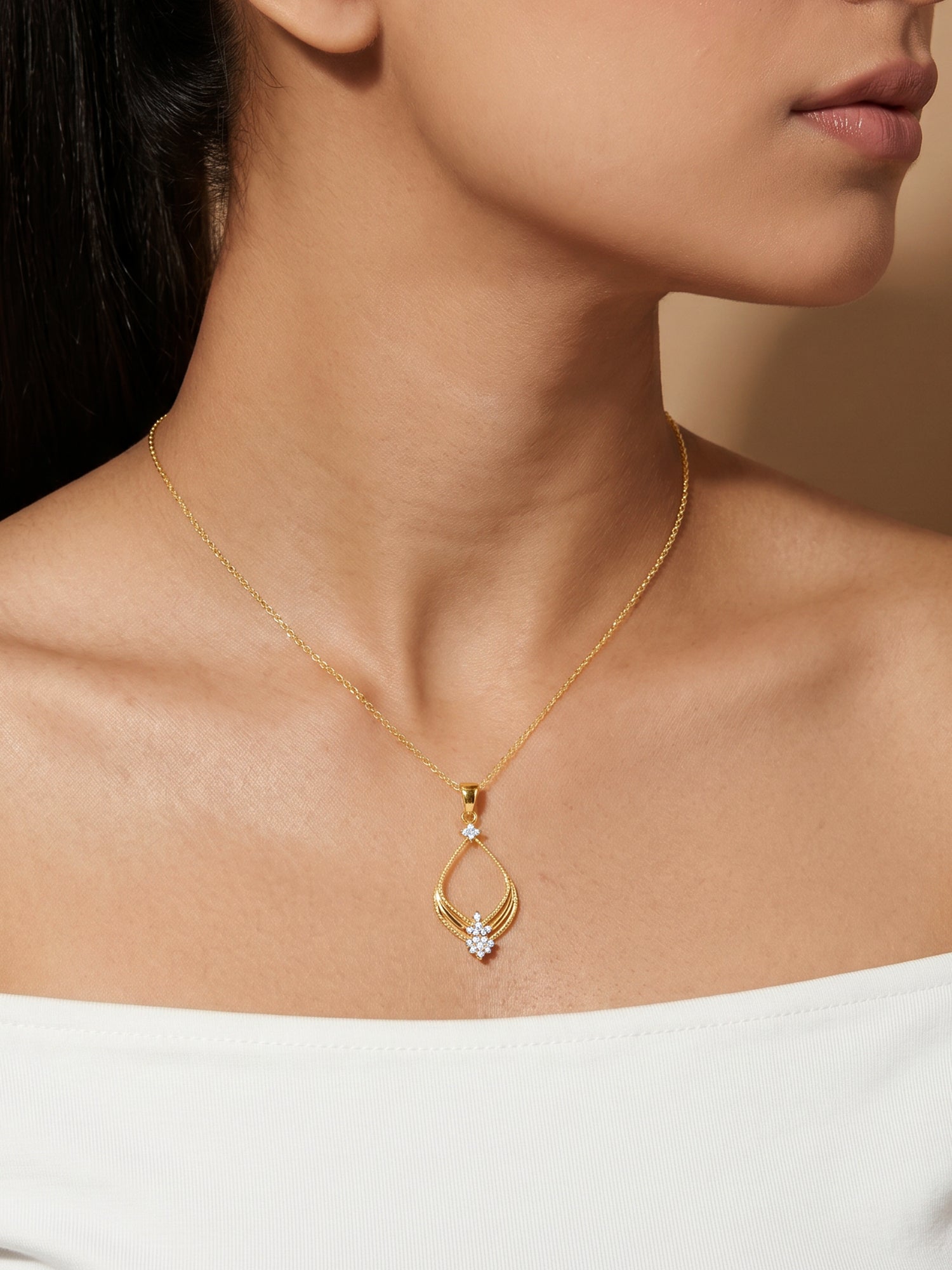 Golden Princess Pendant With Link Chain