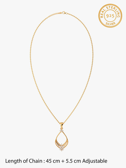 Golden Princess Pendant With Link Chain