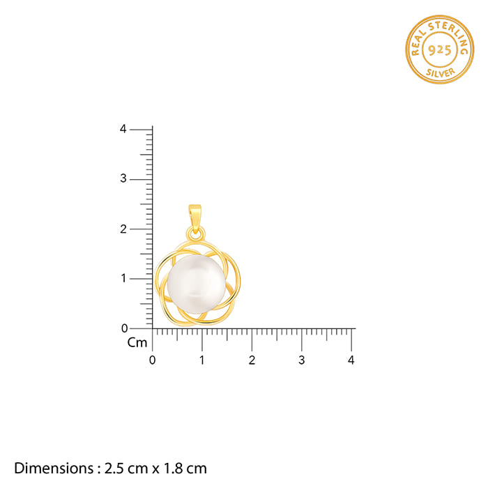 Golden Nested Pearl Pendant With Link Chain