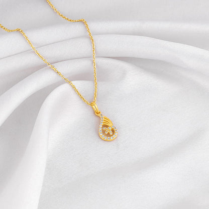 Golden Aria Pendant with Link Chain