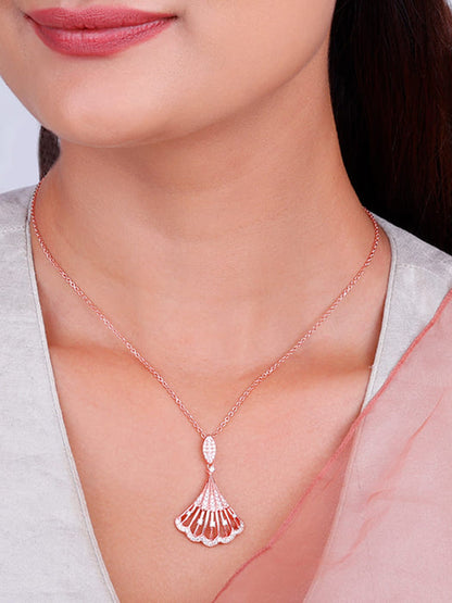 Rose Gold Seashell Pendant With Link Chain