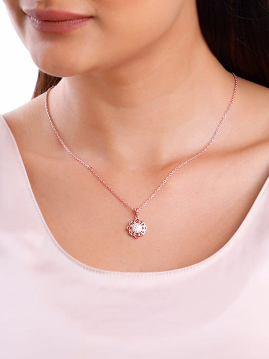 Rose Gold Bloomie Pendant With Link Chain