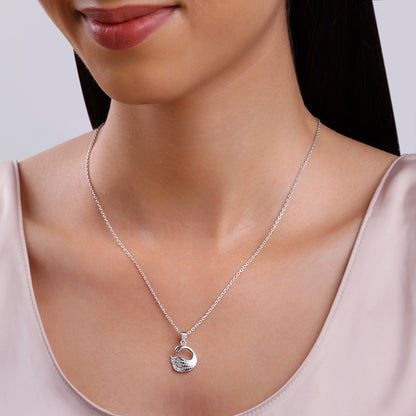 Silver Classy Swan Pendant with Link Chain