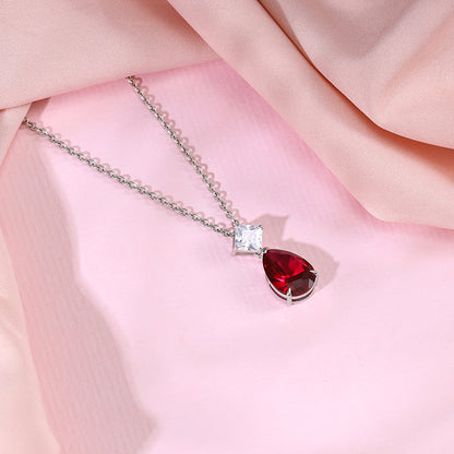 Silver Scarlet Drop Pendant With Link Chain