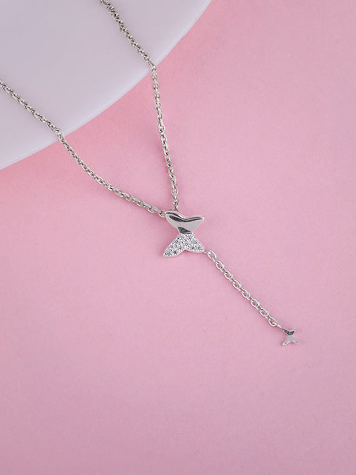 Silver Pretty Butterfly Pendant with Link Chain