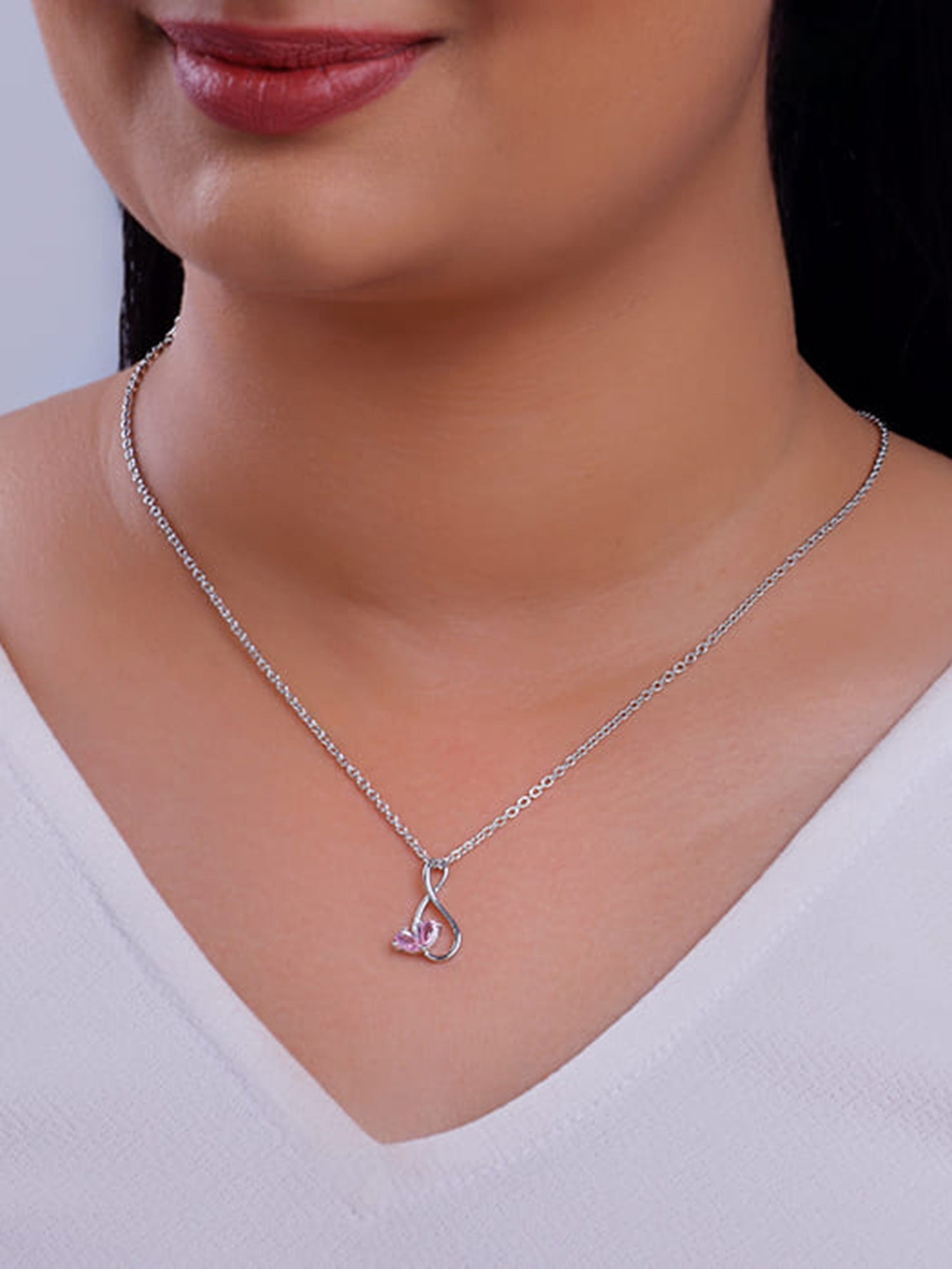 Silver Blush of Love Pendant With Link Chain