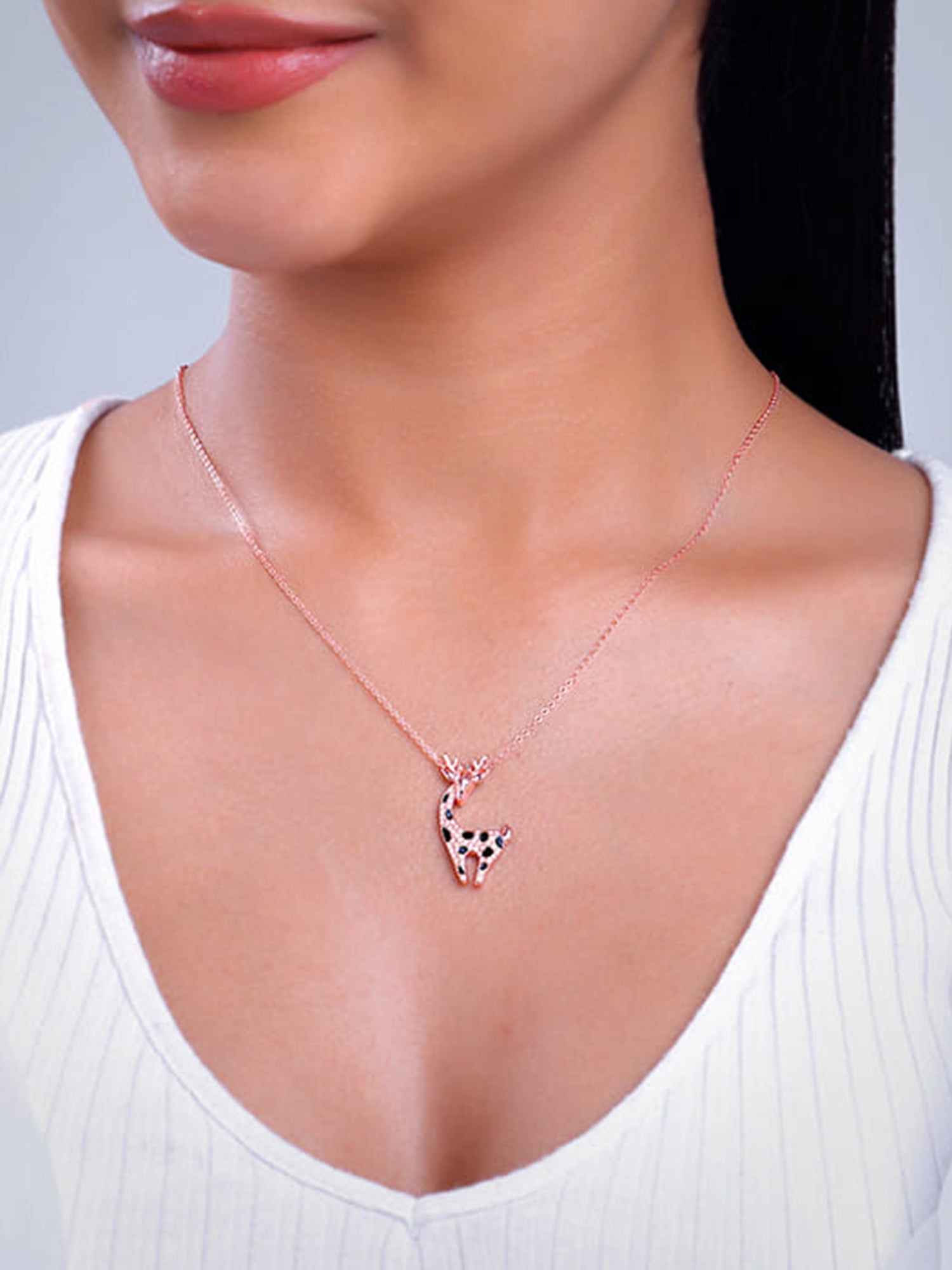 Rose Gold Giraffe Pendant With Link Chain
