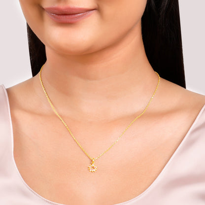 Golden Amaryllis Pendant With Link Chain