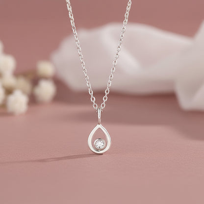 Silver Classy Pendant With Link Chain