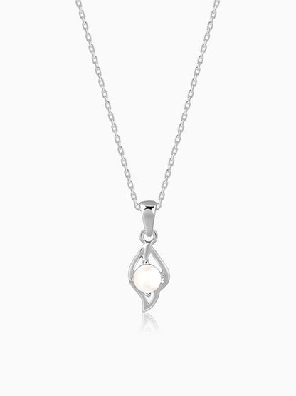 Pearl Drop Pendant