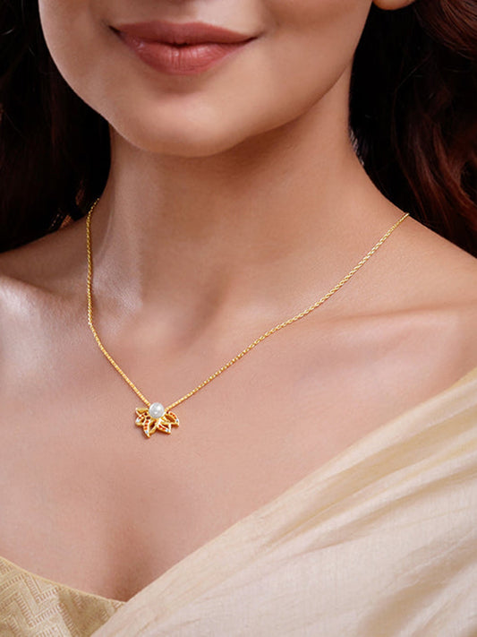 Golden Freya Necklace