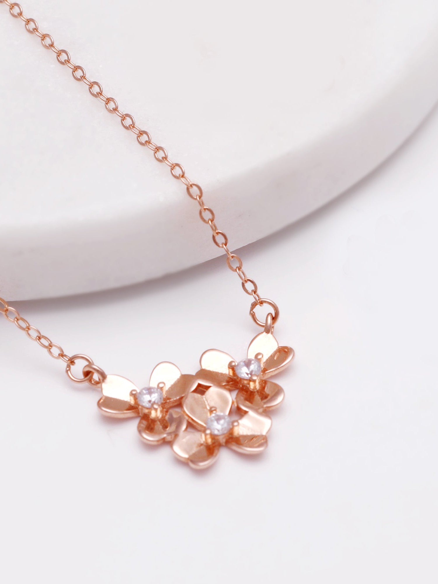 Rose Gold Blooming Flower Necklace