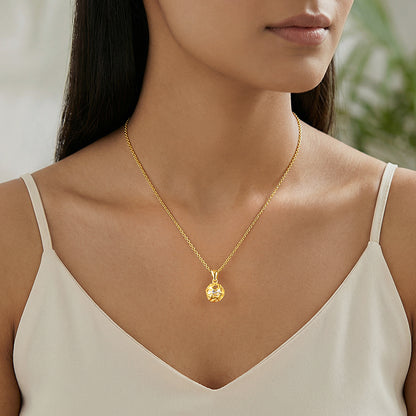 Golden Dreamy Shine Pendant With Link Chain