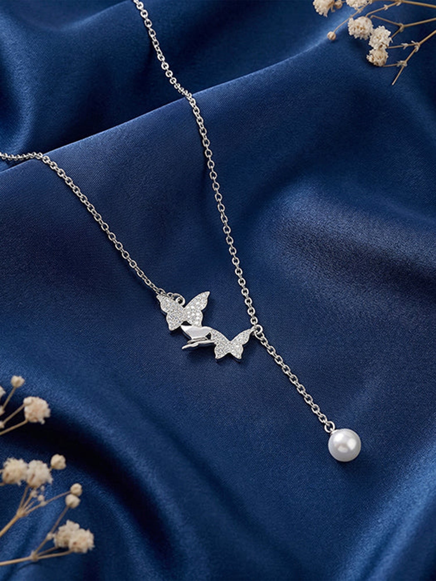 Silver Meryl Pearl Necklace