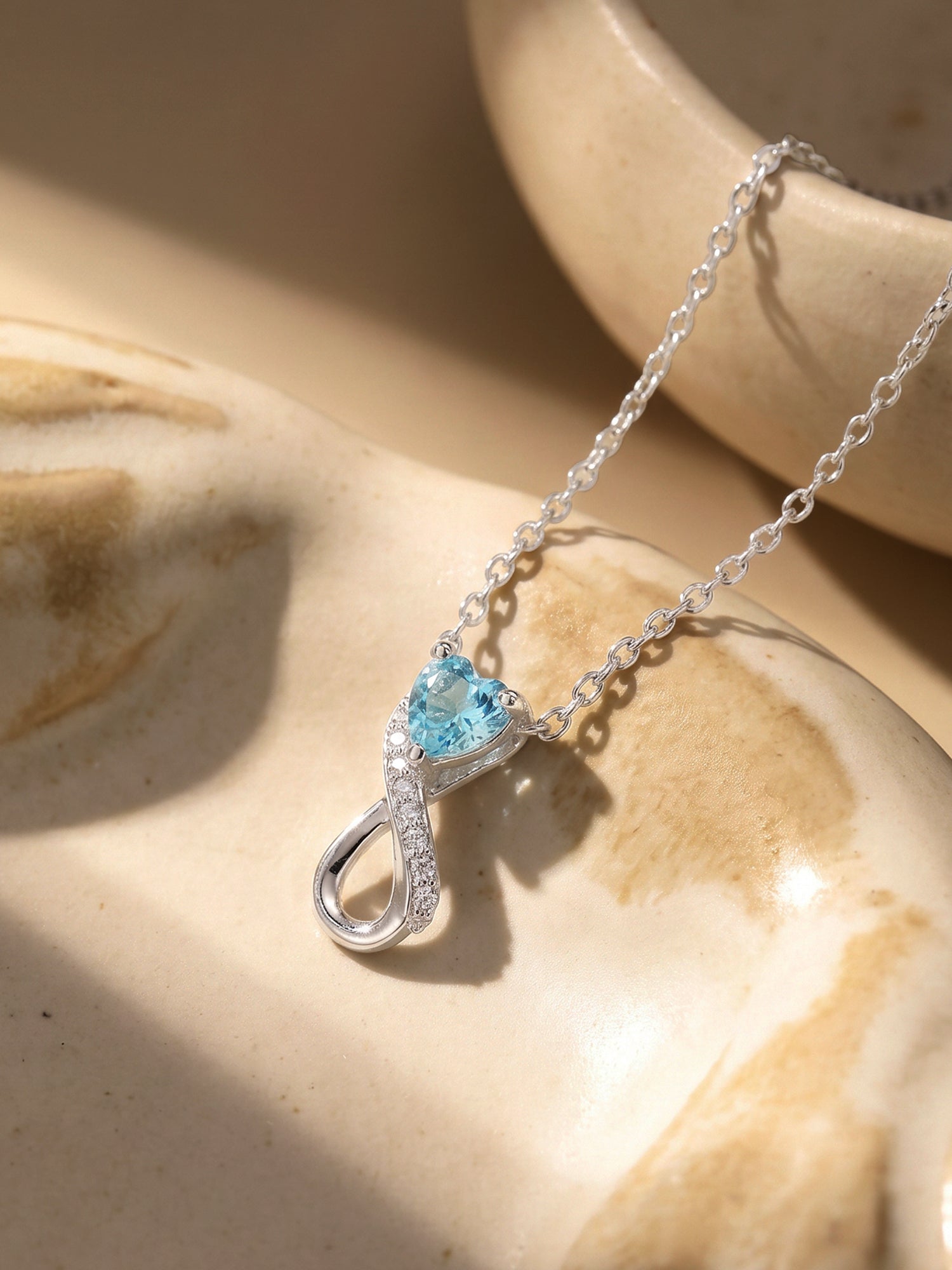 Silver Heart Everlasting Necklace