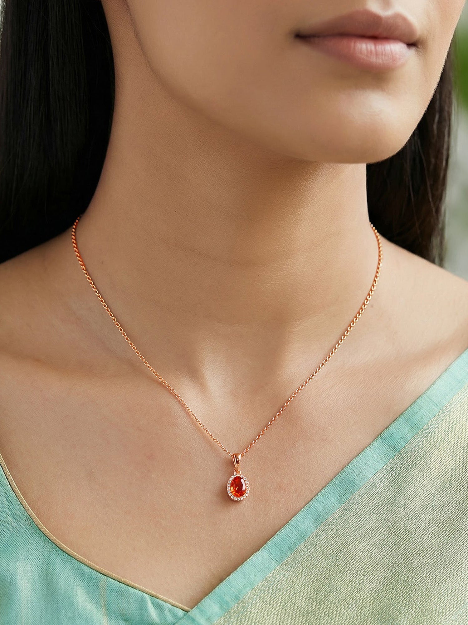 Rose Gold Vidhatri Pendant With Link Chain