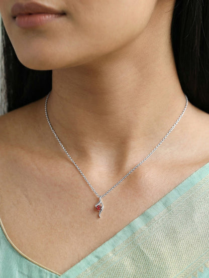 Silver Eesha Pendant With Link Chain