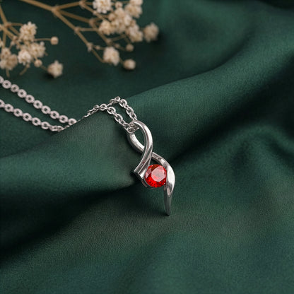 Silver Eesha Pendant With Link Chain