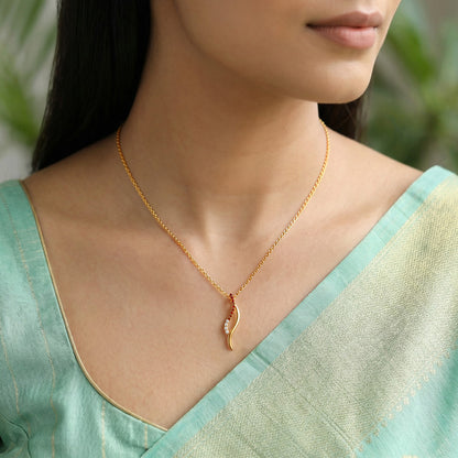 Golden Tanirika Pendant With Link Chain