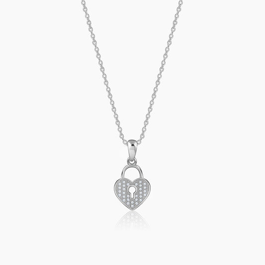 Silver Lovely Key Pendant With Link Chain
