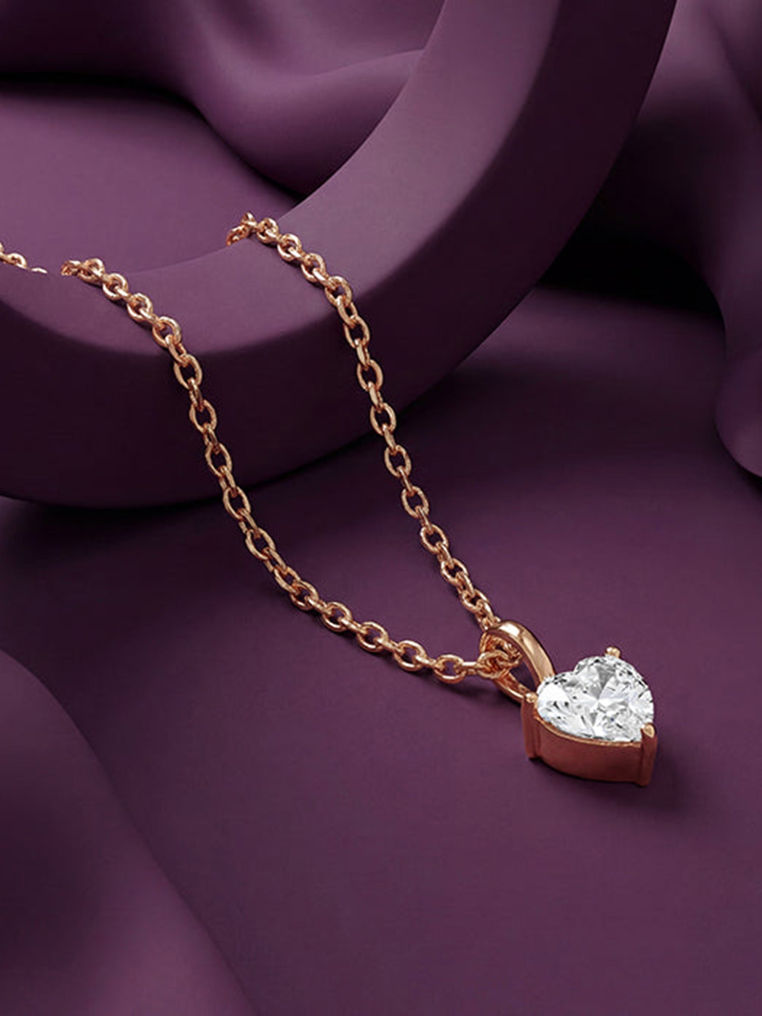Rose Gold Heartshow Pendant with Link Chain