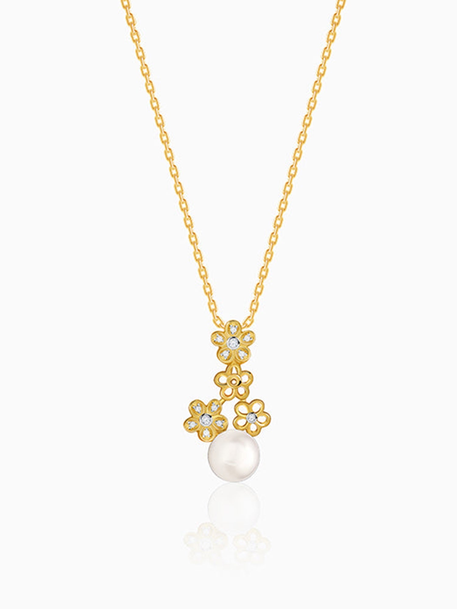 Golden Julia Pearl Pendant With Link Chain