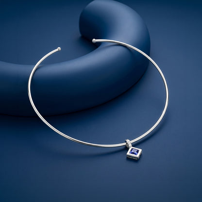 Silver Classic Blue Solitaire Hasli Necklace