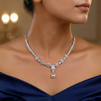 Silver Bathinda White Necklace