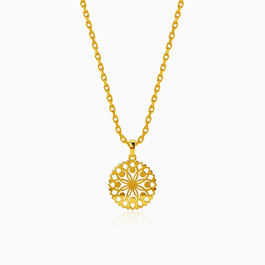 Golden Aura Tangle Pendant With Link Chain