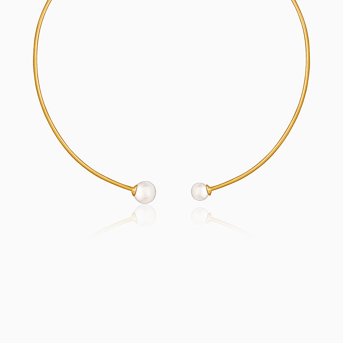 Golden Phoebe Pearl Hasli Necklace
