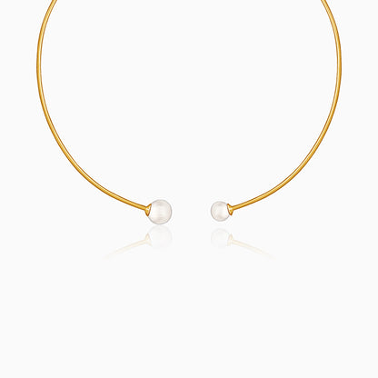 Golden Phoebe Pearl  Hasli Necklace