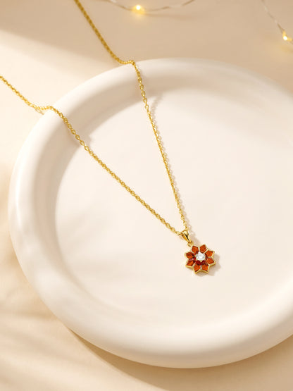Golden Rangoli Noor Pendant With Link Chain