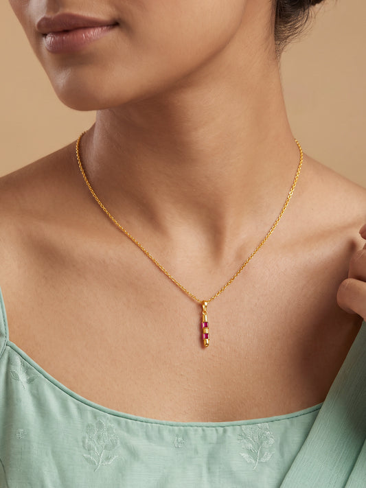 Golden Dhamaka Pendant With Link Chain
