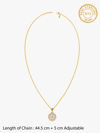 Golden Estrella Pendant With Link Chain