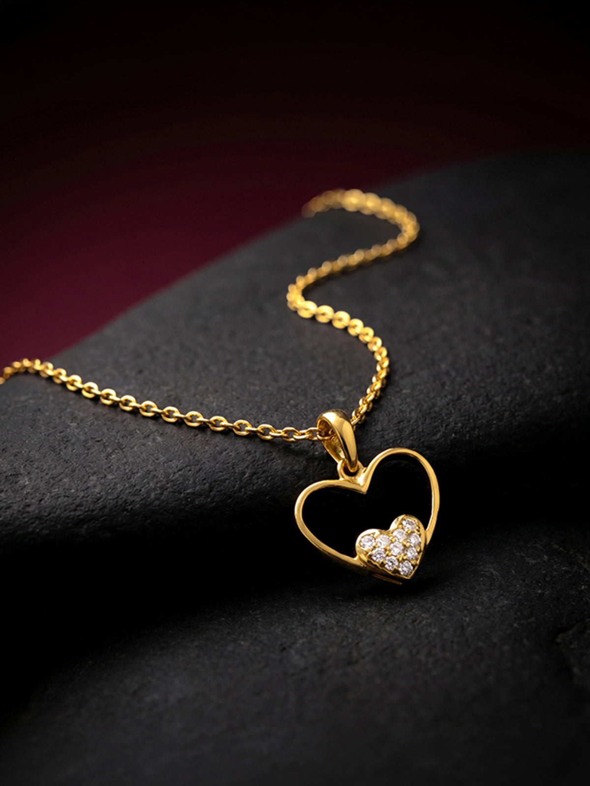 Golden Adoria Pendant With Link Chain