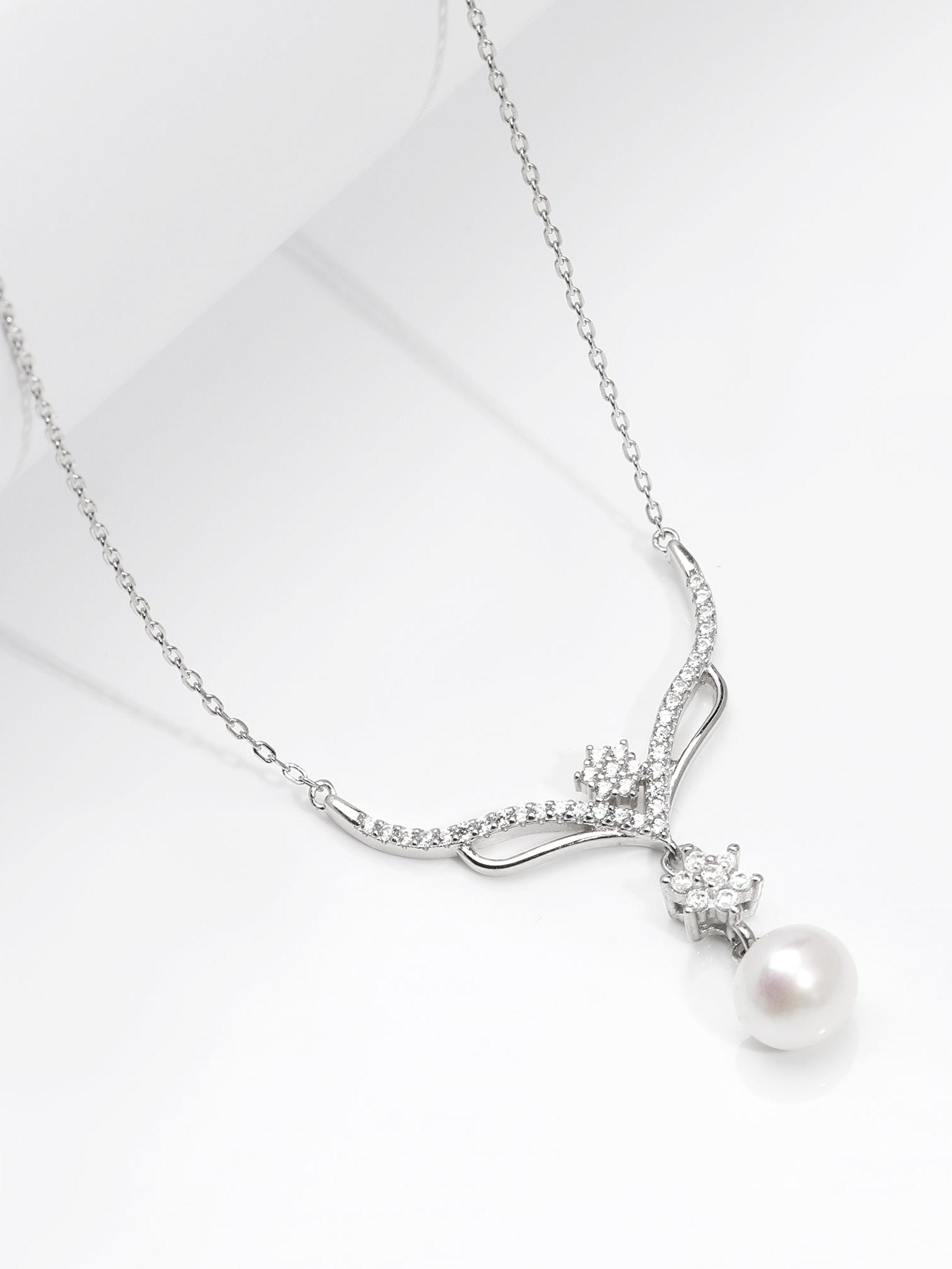 Silver Floral Studded Pearl Necklace