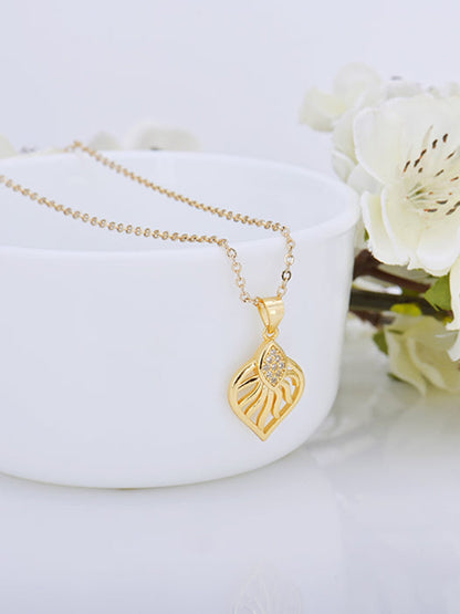 Golden Sun Leaf Pendant With Link Chain