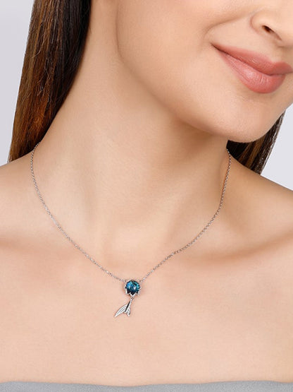 Silver Fin in Ocean Necklace