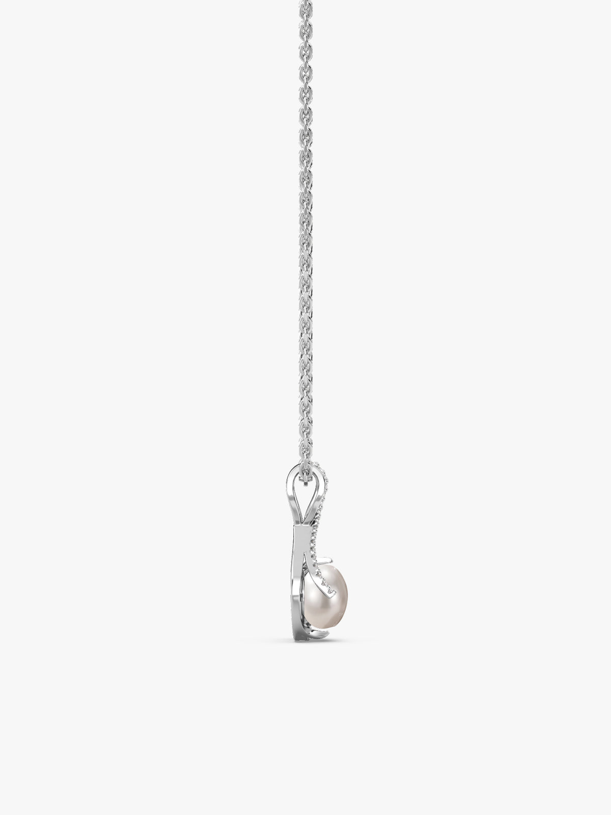 Kriti Sanon Silver Loop Pearl Pendant With Link Chain