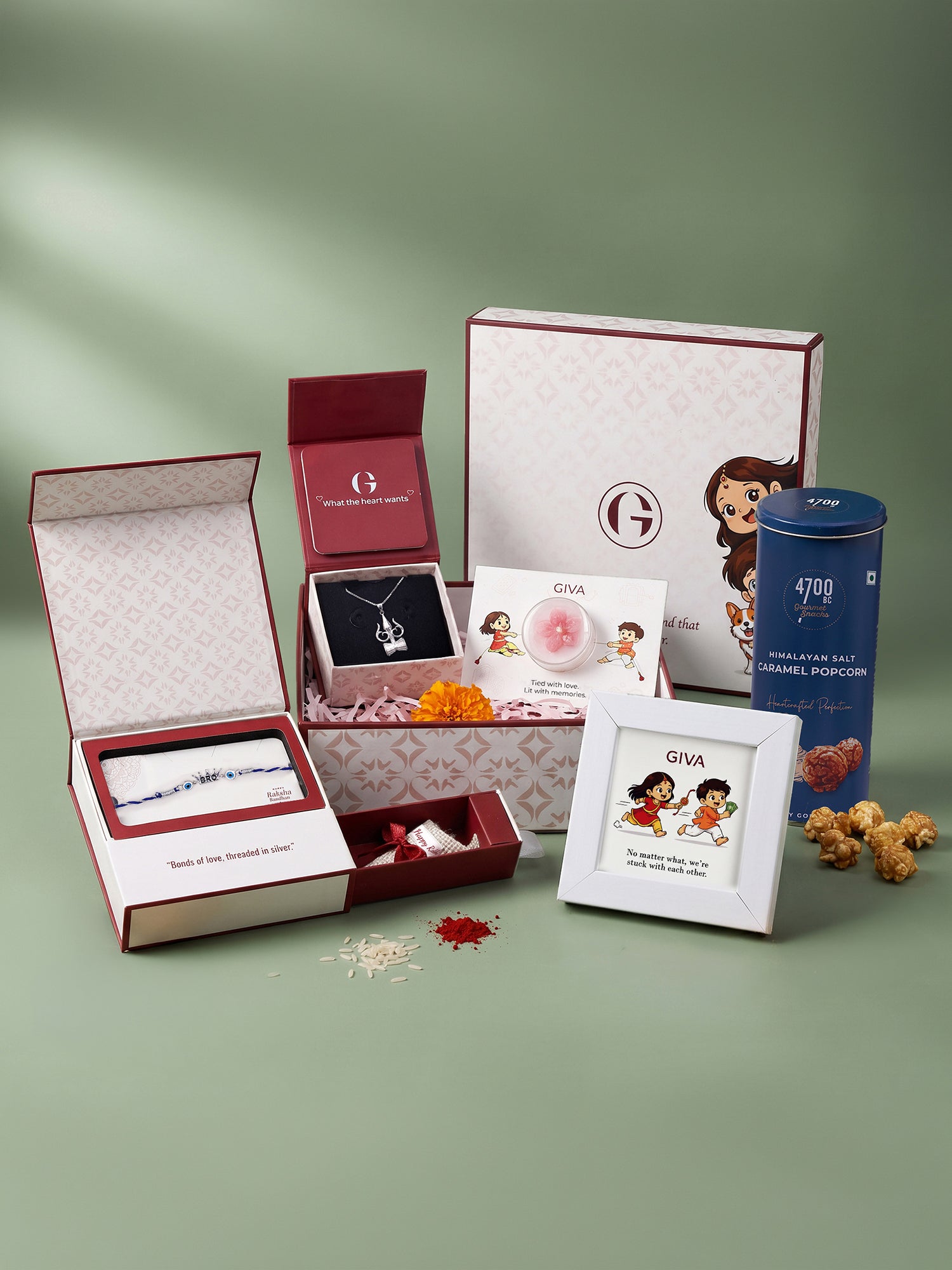 GIVA Kindred Gift Box