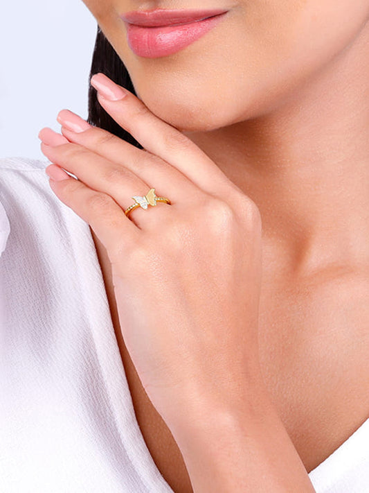 Golden Fluttery Wings Ring