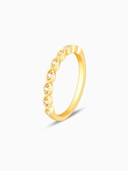 Golden Elegant Twist Ring