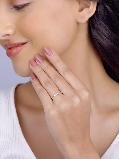 Silver Zircon Bow Beauty Ring