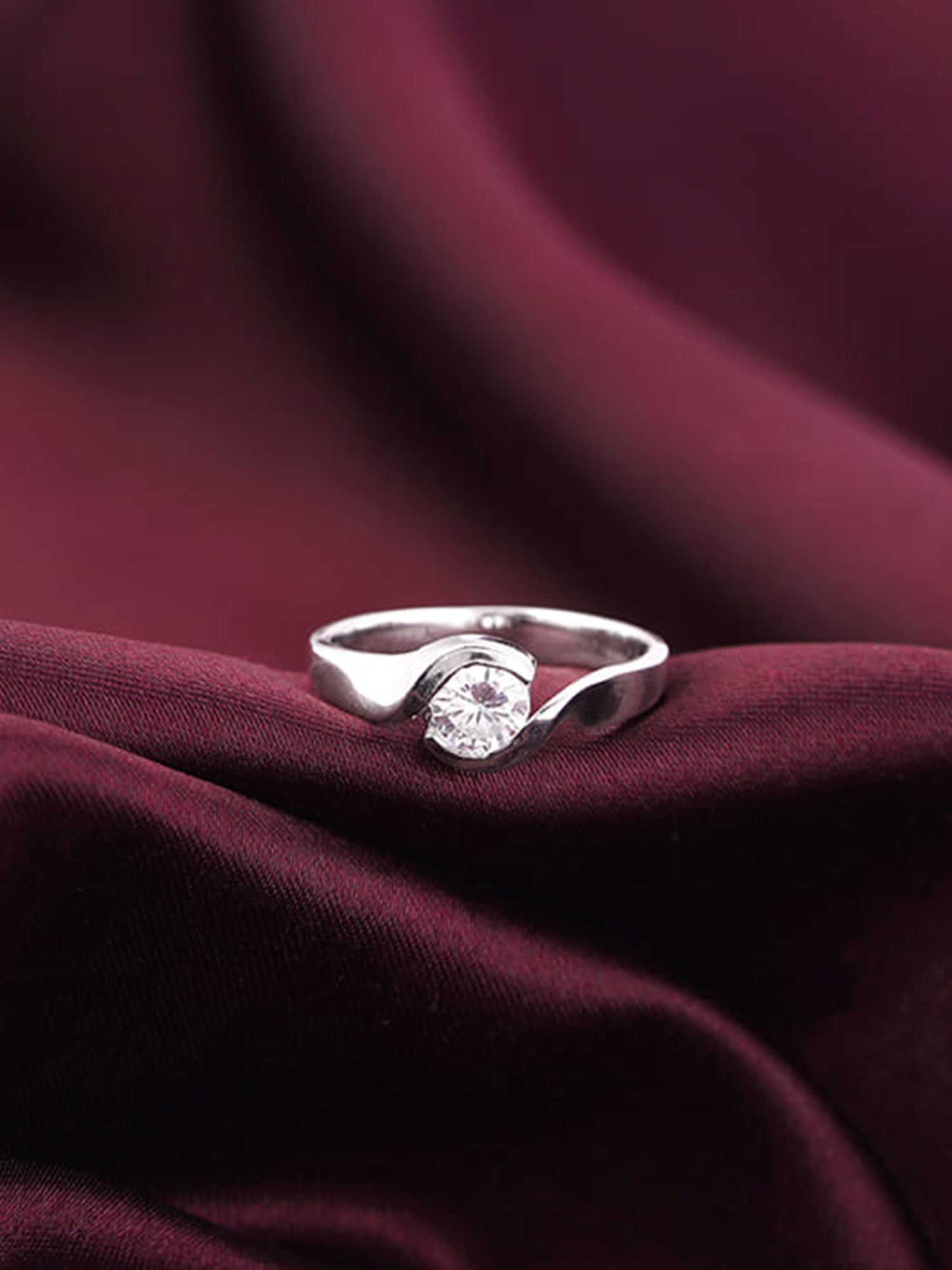 Silver Solitaire Twist Ring