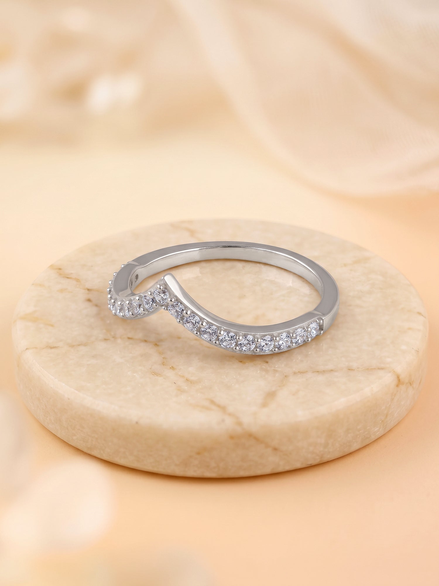 Silver Solid Shine Vanki Ring