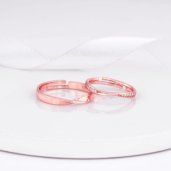 Rose Gold Knotty Couple Bands