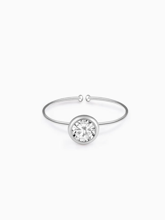 Silver Gleaming Zircon Ring