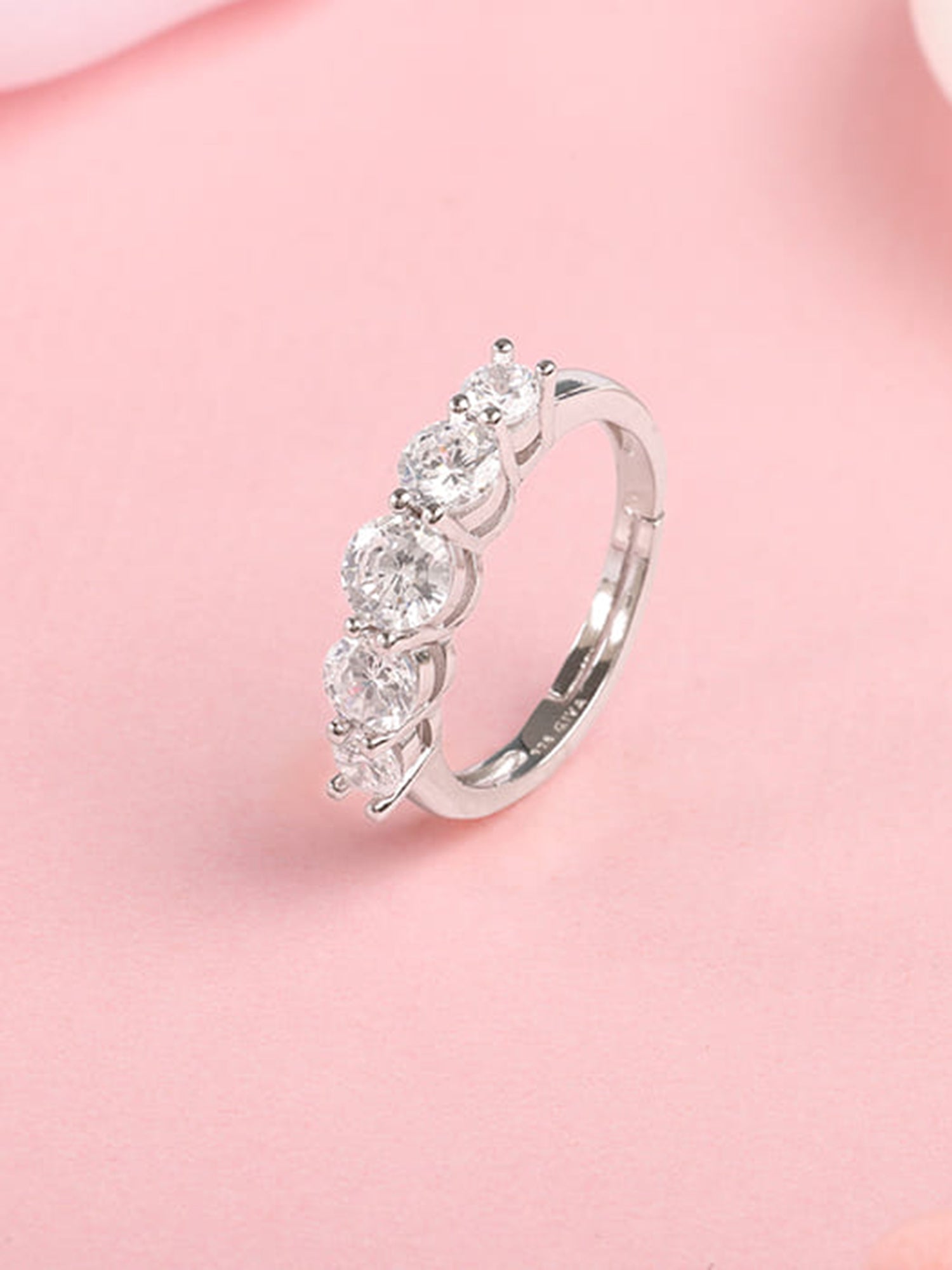 Silver Stunner Shine Ring