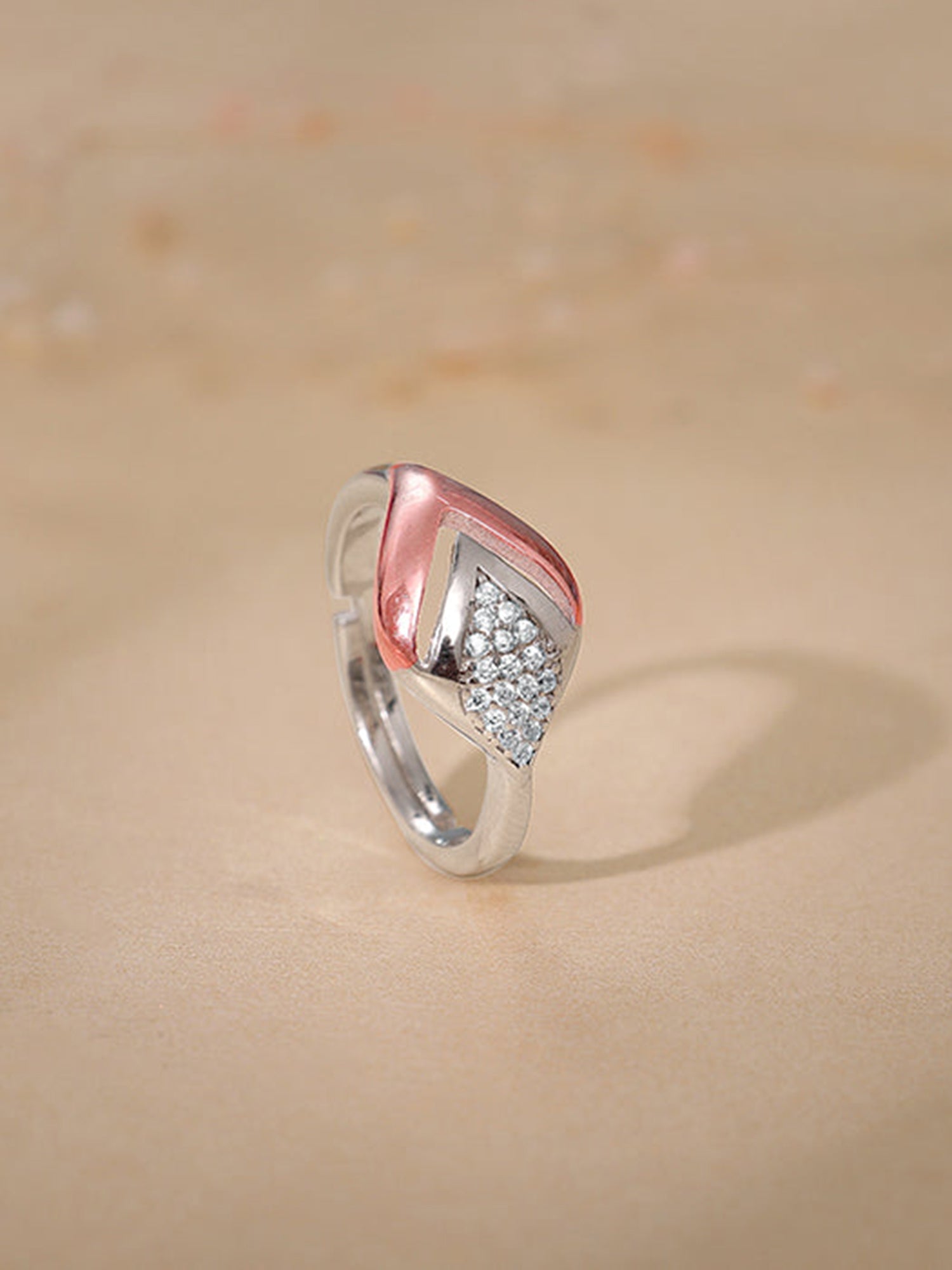 Dual Tone Majestic Rhombus Ring