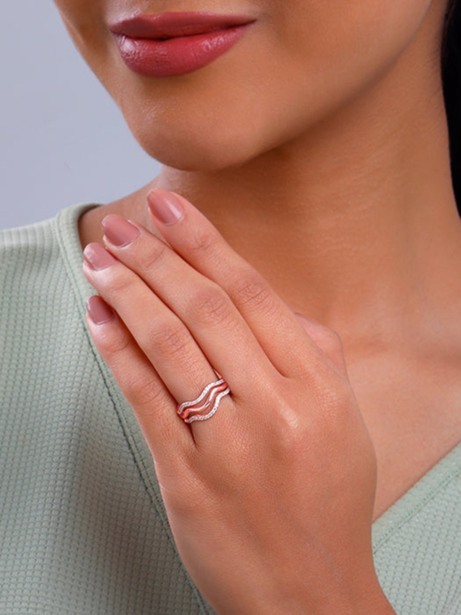 Kriti Sanon Rose Gold Wave It Off Ring